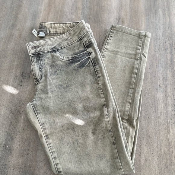 Mango Jean - Picture 7 of 10